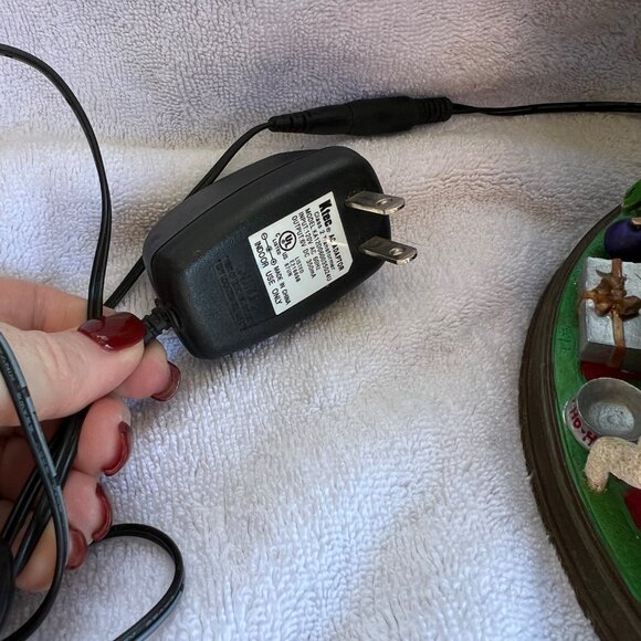 The Danbury Mint Lighted Poodle Christmas Tree With Star(1 Imperfection) - Picture 10 of 10